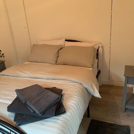 Alpha House Bed & Breakfast London Ngoại thất bức ảnh