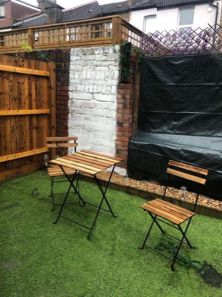 Alpha House Bed & Breakfast London Ngoại thất bức ảnh