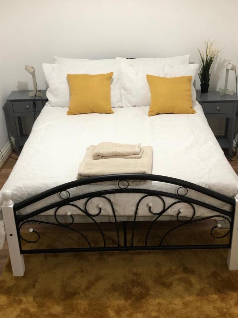 Alpha House Bed & Breakfast London Ngoại thất bức ảnh