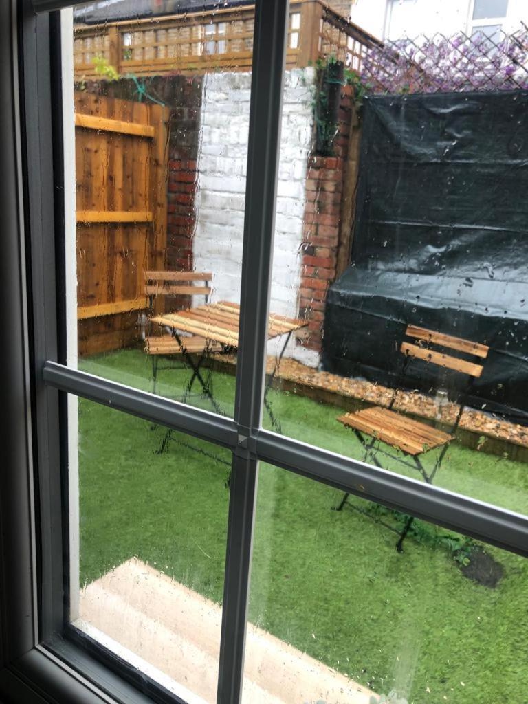Alpha House Bed & Breakfast London Ngoại thất bức ảnh