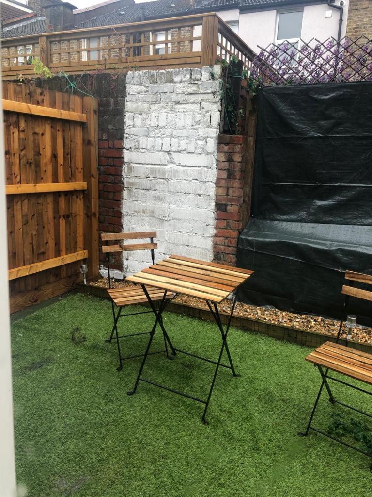 Alpha House Bed & Breakfast London Ngoại thất bức ảnh